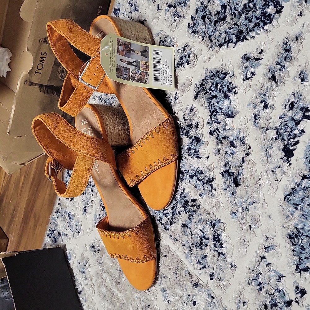 Toms Rosa Heels- Orange, Size 8.5